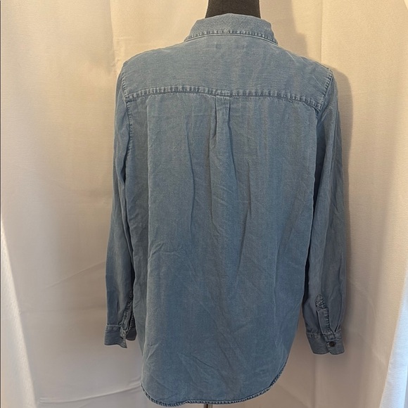George Chambray Denim Shirt. Light weight. Size L. - Picture 4 of 12